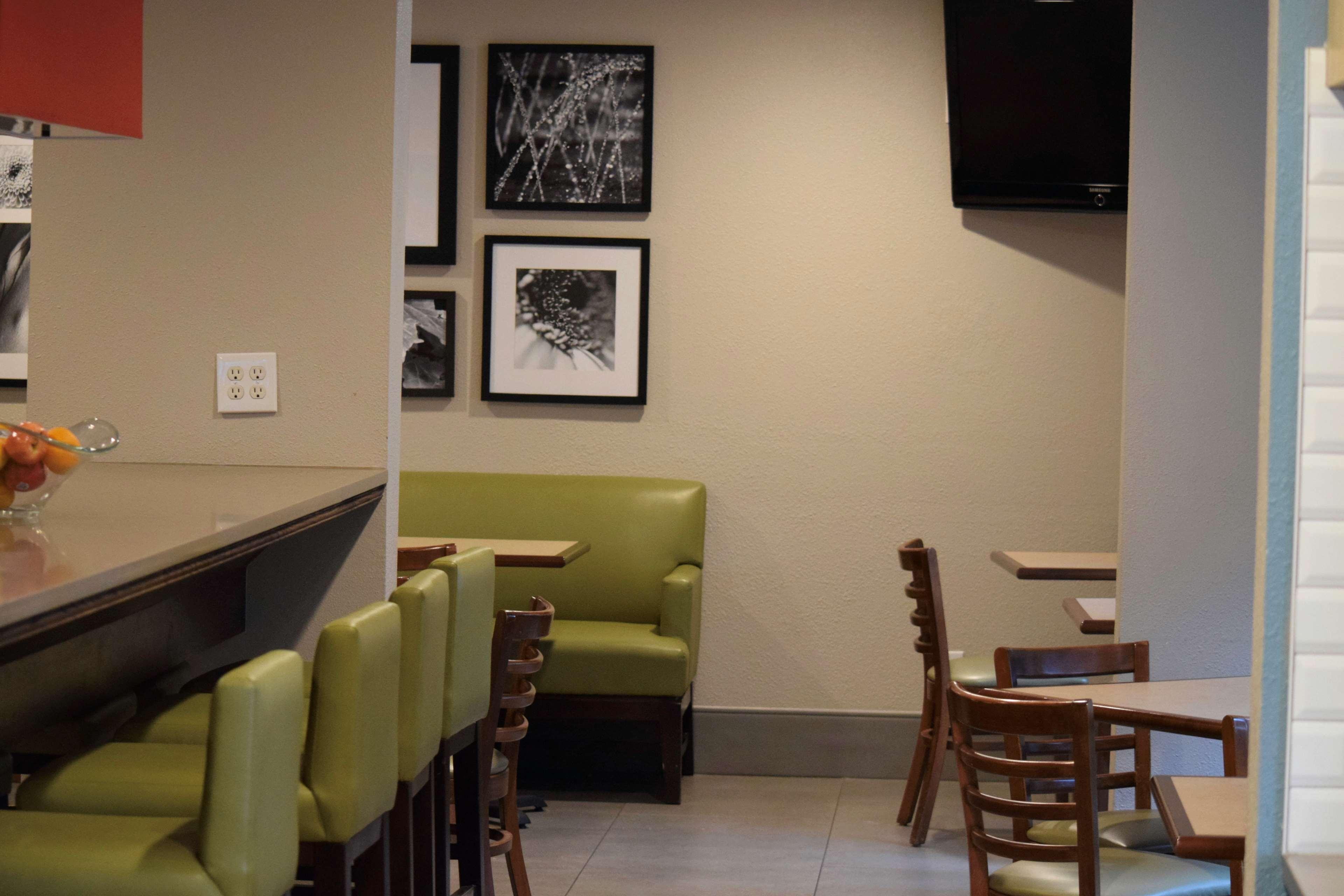 Country Inn & Suites By Radisson, Lincoln North Hotel And Conference Center, Ne Exteriör bild