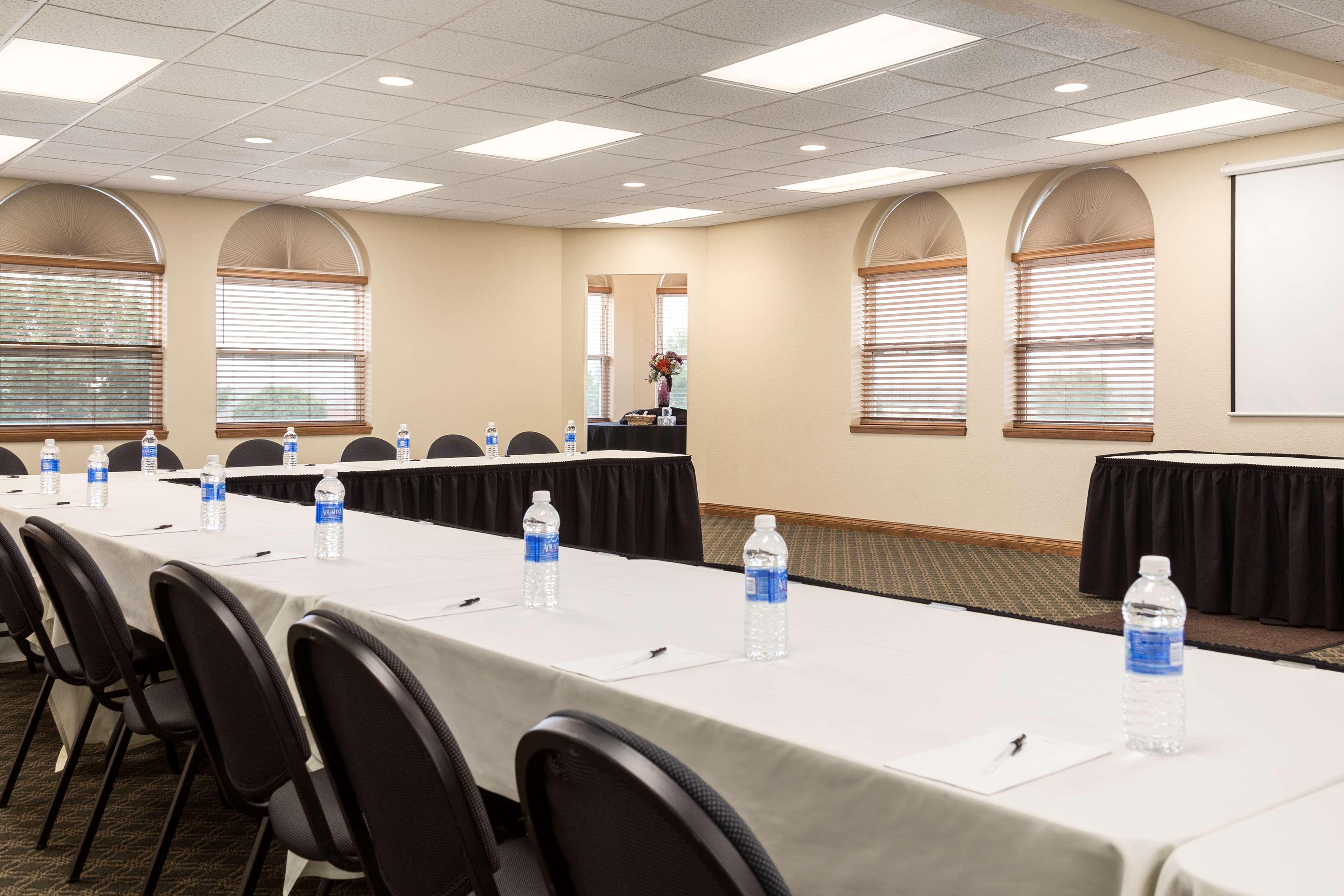 Country Inn & Suites By Radisson, Lincoln North Hotel And Conference Center, Ne Exteriör bild